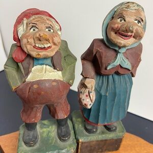 ANRI Style Vintage old people wood carving